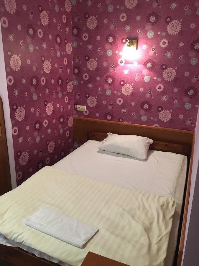 Gosciniec Kukle Bed and Breakfast Exteriör bild