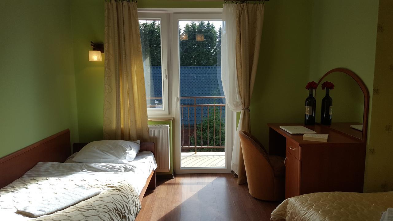 Gosciniec Kukle Bed and Breakfast Exteriör bild