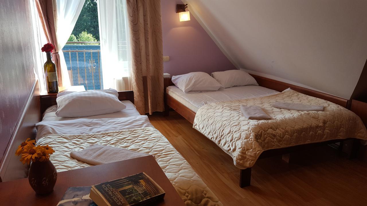 Gosciniec Kukle Bed and Breakfast Exteriör bild